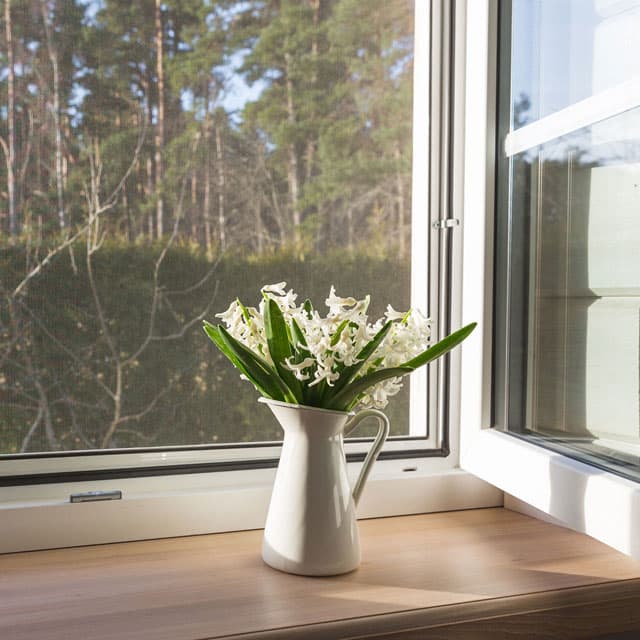 Contactar con Aluminios Rías Altas en Narón